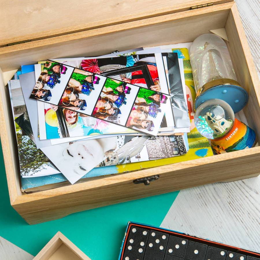 Personalised 'Mr And Mrs' Modern Script Keepsake Box - Dustandthings.com