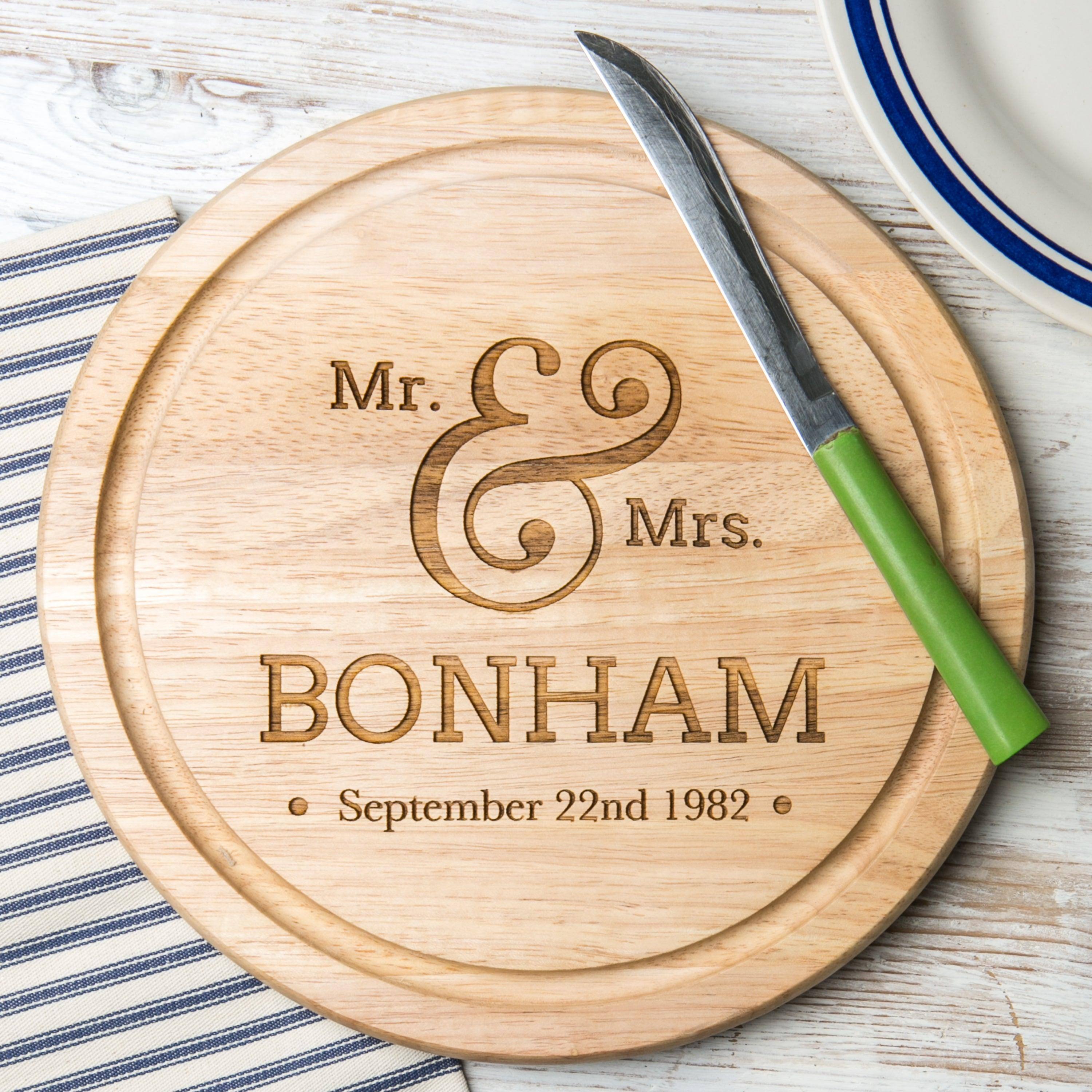 Personalised Wedding Engraved Round Chopping Board - Dustandthings.com