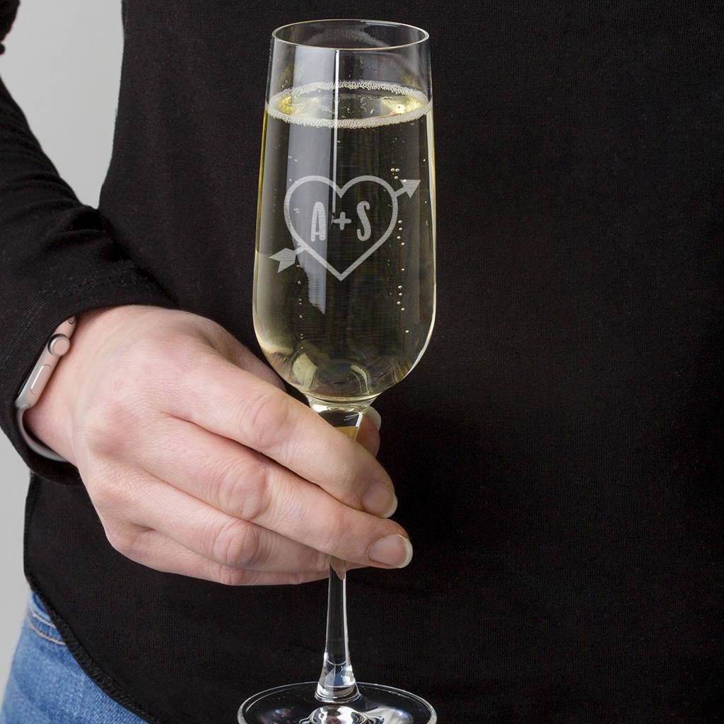 Personalised Carved Heart Champagne Pair of Flutes For Couples - Dustandthings.com